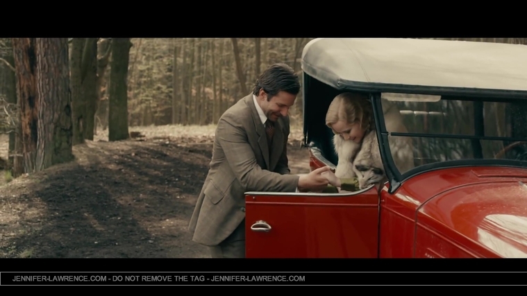Serena_clip_-_Bradley_Cooper___Jennifer_Lawrence_059.jpg