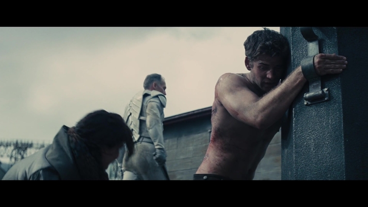The_Hunger_Games_Catching_Fire_2013_1080p_BluRay_x264_AAC_-_Ozlem_03182.jpg