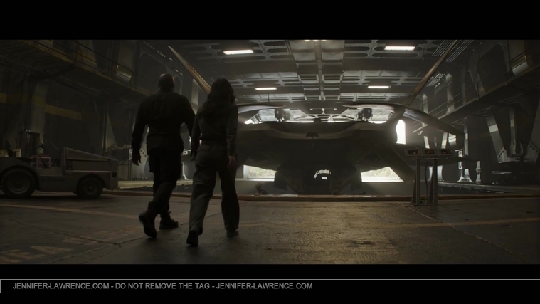 The_Hunger_Games__Mockingjay_Part_1_-_22Return_to_District_1222_023.jpg
