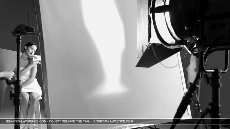 The_Making_of_the_Miss_Dior_Bag_ad_campaign_ft__Jennifer_Lawrence_281029.jpg
