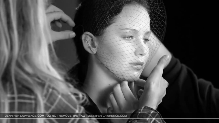 The_Making_of_the_Miss_Dior_Bag_ad_campaign_ft__Jennifer_Lawrence_281729.jpg