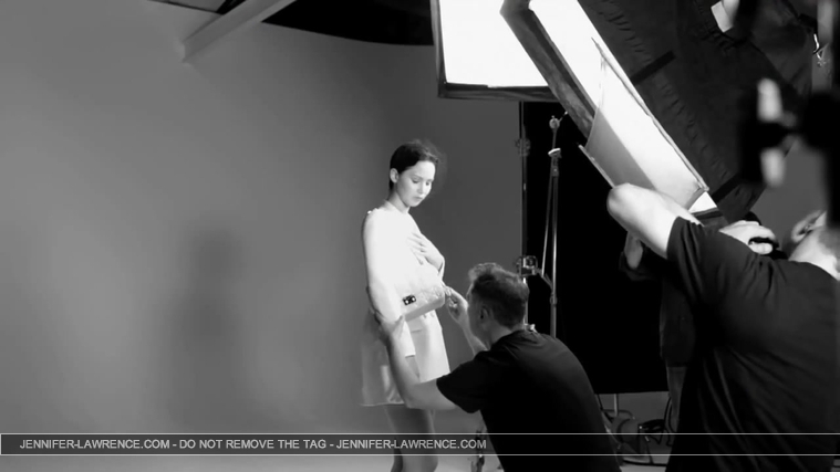 The_Making_of_the_Miss_Dior_Bag_ad_campaign_ft__Jennifer_Lawrence_286029.jpg