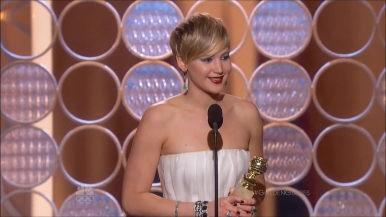 Winning_a_Golden_Globe_for_Best_Supporting_Actress__2811229.jpg