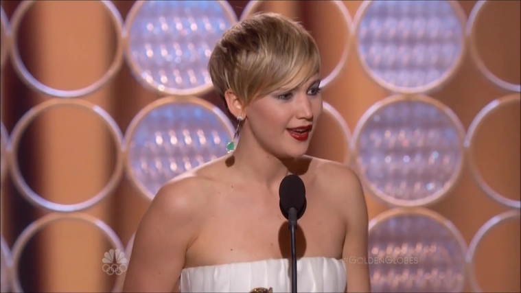 Winning_a_Golden_Globe_for_Best_Supporting_Actress__2818429.jpg
