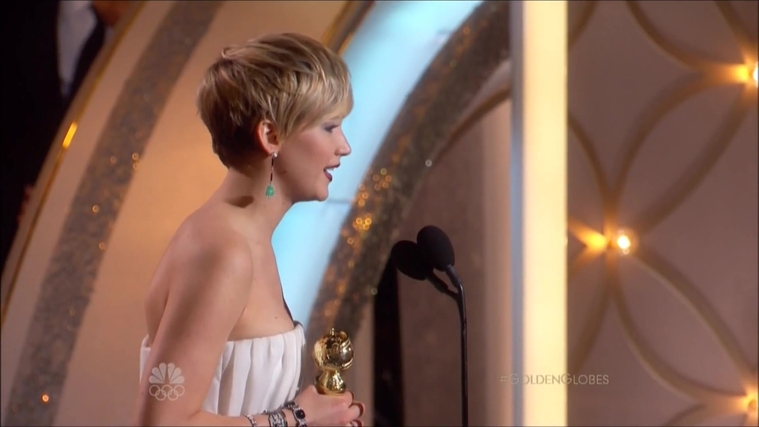 Winning_a_Golden_Globe_for_Best_Supporting_Actress__2820029.jpg