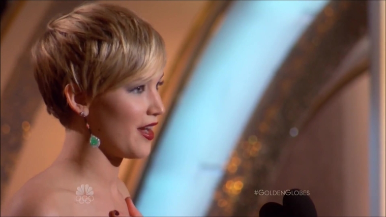 Winning_a_Golden_Globe_for_Best_Supporting_Actress__2825629.jpg