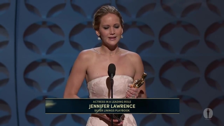 Winning_a_Oscar_for_Best_Actress_2812129.jpg