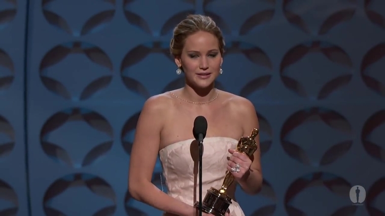 Winning_a_Oscar_for_Best_Actress_2813129.jpg