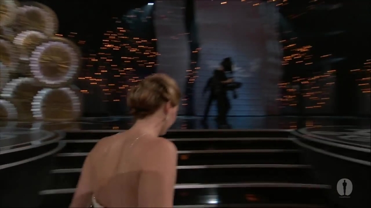 Winning_a_Oscar_for_Best_Actress_284829.jpg