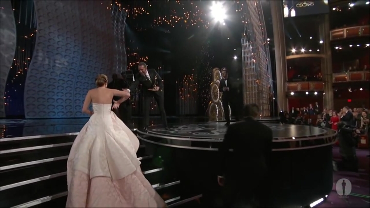 Winning_a_Oscar_for_Best_Actress_286429.jpg
