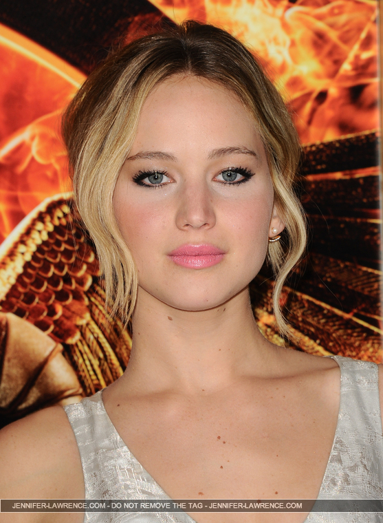 X_November_17_-__Mockingjay__Part_1__LA_Premiere_281529.JPG