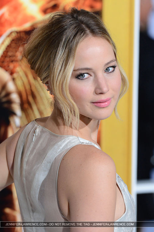 X_November_17_-__Mockingjay__Part_1__LA_Premiere_287929.jpg