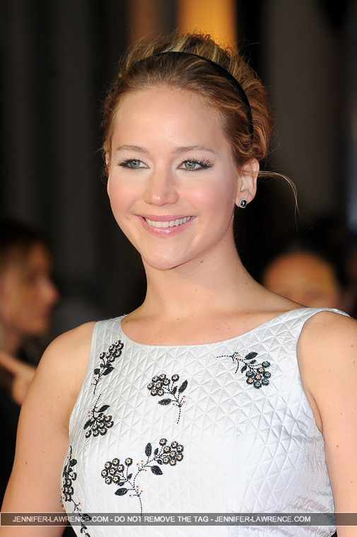 _Mockingjay__Part_1__World_Premiere_in_London_281029.jpg