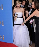 71st_Annual_Golden_Globe_Awards_press_room_2810629.jpg