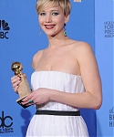 71st_Annual_Golden_Globe_Awards_press_room_2811229.jpg