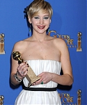 71st_Annual_Golden_Globe_Awards_press_room_2811929.jpg