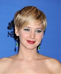 71st_Annual_Golden_Globe_Awards_press_room_2812729.jpg