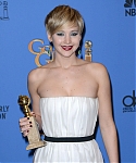 71st_Annual_Golden_Globe_Awards_press_room_2812929.jpg