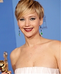 71st_Annual_Golden_Globe_Awards_press_room_285929.jpg