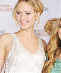 AX__November_17_-__Mockingjay__Part_1__LA_Premiere_285529.jpg