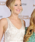 AX__November_17_-__Mockingjay__Part_1__LA_Premiere_285729.jpg