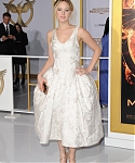 Aa_November_17_-__Mockingjay_Part_1__Premiere_in_Los_Angeles_2817129.JPG
