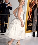 Aa_November_17_-__Mockingjay_Part_1__Premiere_in_Los_Angeles_2817629.jpg