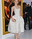 Aa_November_17_-__Mockingjay_Part_1__Premiere_in_Los_Angeles_284229.jpg