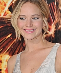 Aa_November_17_-__Mockingjay_Part_1__Premiere_in_Los_Angeles_28729.jpg