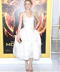 Aa_November_17_-__Mockingjay_Part_1__Premiere_in_Los_Angeles_287329.jpg