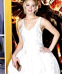 Aa_November_17_-__Mockingjay_Part_1__Premiere_in_Los_Angeles_289529.jpg