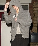 April_25_-_Leaving_a_friends_house_in_London_281029.jpg