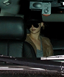 April_30_-_Jennifer_Lawrence_leaving_JFK_Airport_in_New_York_28129.jpg