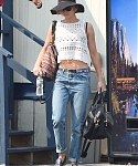 Filename=August_8_-_Arriving_at_a_heliport_in_New_York_281129.jpg
Filesize=3035KiB
Dimensions=2400x3600
Date added=Aug 11, 2014 August_8_-_Arriving_at_a_heliport_in_New_York_281129.jpg