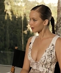 Behind_the_Scenes_Elle_Photoshoot_28December_201229__2816129.jpg