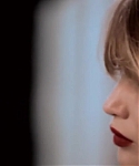 Behind_the_Scenes_Elle_Photoshoot_28December_201229__2828929.jpg