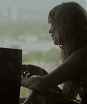 Behind_the_Scenes_Elle_Photoshoot_28December_201229__2829129.jpg