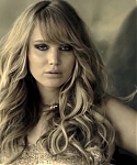 Behind_the_Scenes_Elle_Photoshoot_28December_201229__2836529.jpg