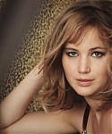 Behind_the_Scenes_with_Jennifer_Lawrence_on_Her_Cover_Shoot_-_Vogue_Diaries_034.jpg