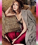 Behind_the_Scenes_with_Jennifer_Lawrence_on_Her_Cover_Shoot_-_Vogue_Diaries_087.jpg