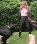 Behind_the_Scenes_with_Jennifer_Lawrence_on_Her_Cover_Shoot_-_Vogue_Diaries_125.jpg