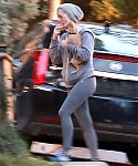 December_12_-_Arriving_at_Gabe_Polsky_s_home_in_Beverly_Hills_282229.jpg