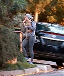 December_12_-_Arriving_at_Gabe_Polsky_s_home_in_Beverly_Hills_282329.jpg