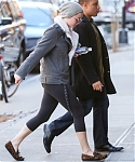December_15_-_Returning_to_her_hotel_after_doing_some_work_out_at_the_gym_in_New_York_281229.jpg