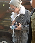 December_15_-_Returning_to_her_hotel_after_doing_some_work_out_at_the_gym_in_New_York_281729.jpg