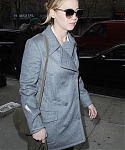December_16_-_Returning_to_her_Tribeca_hotel_in_New_York_281029.jpg