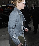 December_16_-_Returning_to_her_Tribeca_hotel_in_New_York_281429.jpg