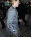 December_16_-_Returning_to_her_Tribeca_hotel_in_New_York_281529.jpg