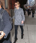 December_16_-_Returning_to_her_Tribeca_hotel_in_New_York_281929.jpg
