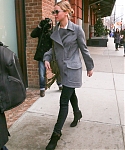 December_16_-_Returning_to_her_Tribeca_hotel_in_New_York_282229.jpg